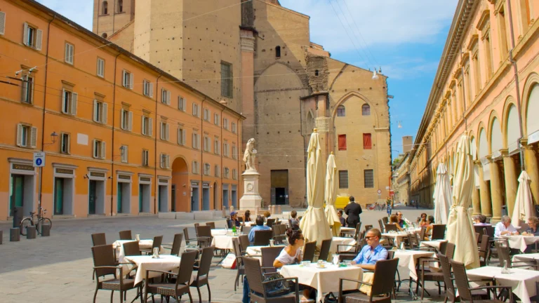 where can i buy weed in Bologna