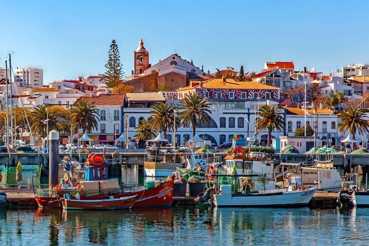 Where can i buy weed in Portuguese Riviera