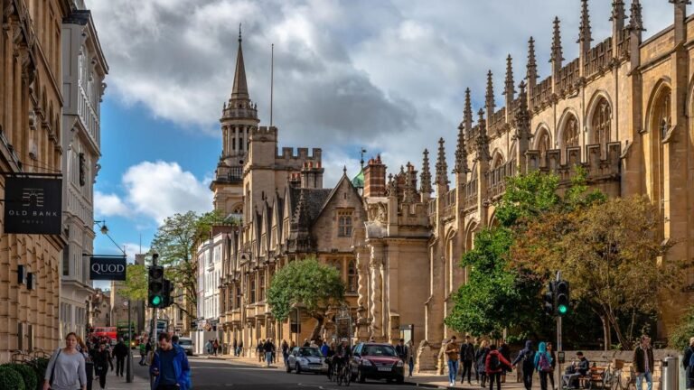 Where to Buy Weed in Oxford