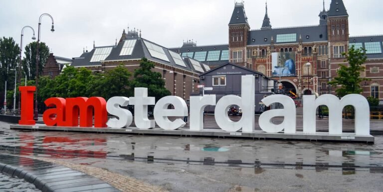 Where can i buy weed in Amsterdam